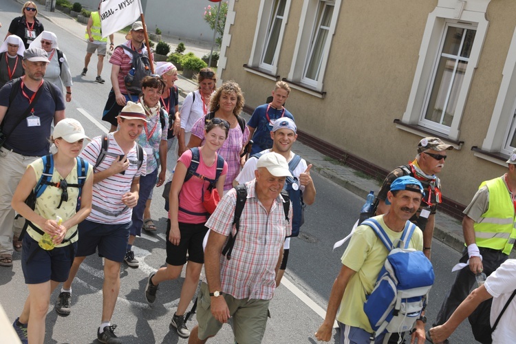 27. Pielgrzymka Cieszyńska na trasie - w Woźnikach - 2018