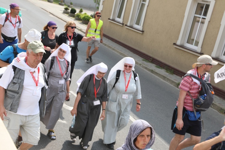 27. Pielgrzymka Cieszyńska na trasie - w Woźnikach - 2018