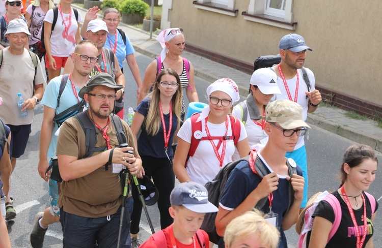 27. Pielgrzymka Cieszyńska na trasie - w Woźnikach - 2018