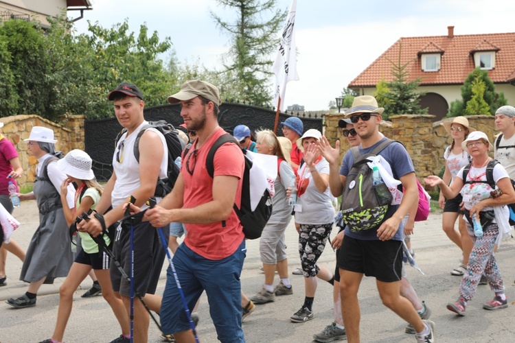 27. Pielgrzymka Cieszyńska na trasie - w Woźnikach - 2018