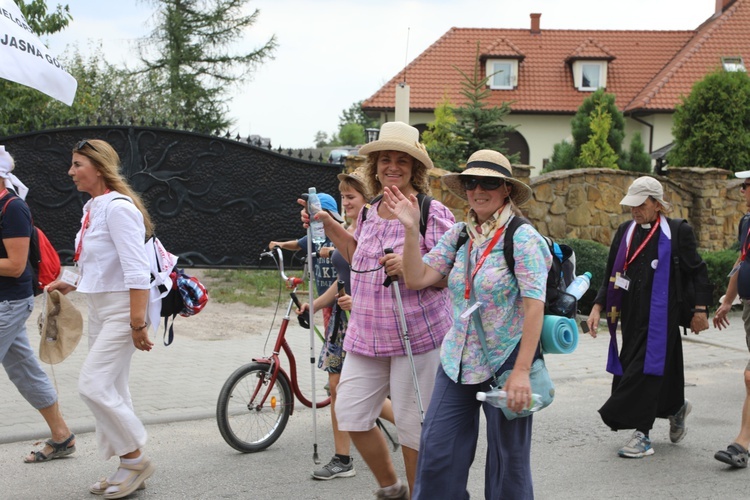 27. Pielgrzymka Cieszyńska na trasie - w Woźnikach - 2018