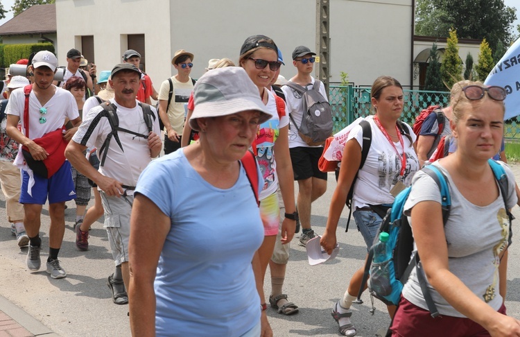 27. Pielgrzymka Cieszyńska na trasie - w Woźnikach - 2018