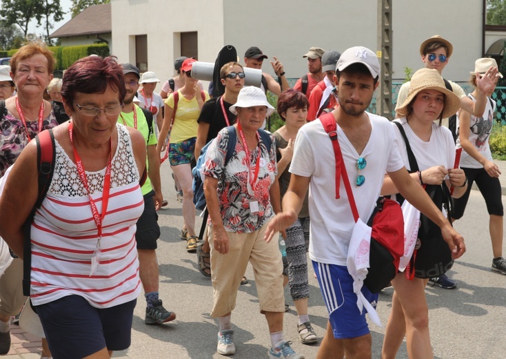 27. Pielgrzymka Cieszyńska na trasie - w Woźnikach - 2018