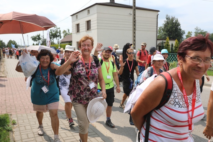 27. Pielgrzymka Cieszyńska na trasie - w Woźnikach - 2018