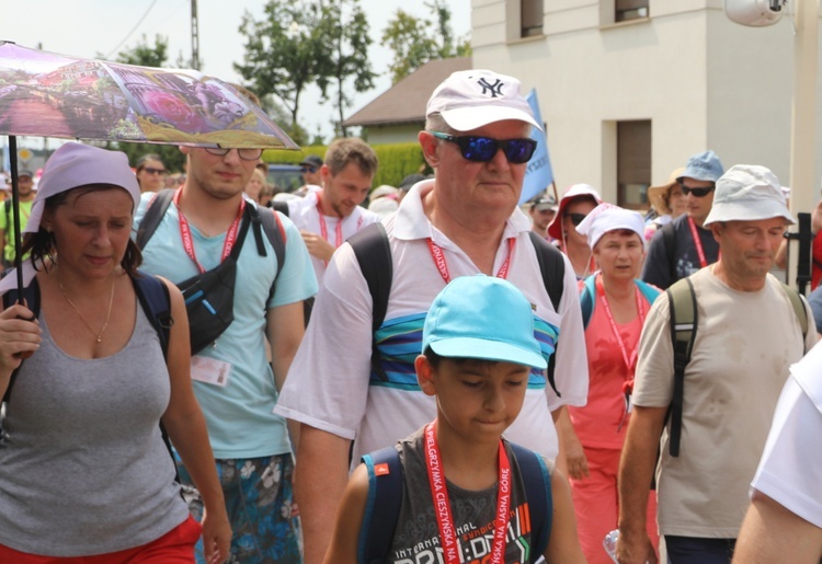 27. Pielgrzymka Cieszyńska na trasie - w Woźnikach - 2018