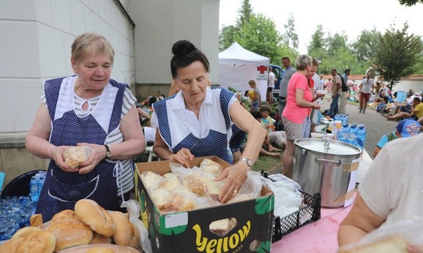 Hałcnowscy pielgrzymi gościli w Sławkowie