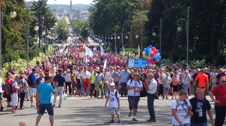 Pielgrzymi na Jasnej Górze