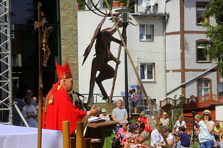 Uroczystości oddania Karpacza pod opiekę św. Wawrzyńca