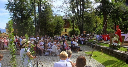Uroczystości oddania Karpacza pod opiekę św. Wawrzyńca
