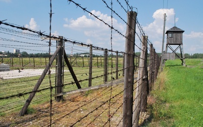 17-latek z Izraela zdjął spodnie na terenie byłego obozu koncentracyjnego na Majdanku