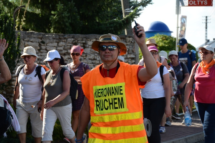 Woda lała się w Kamieniu Śląskim