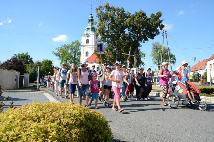 Woda lała się w Kamieniu Śląskim