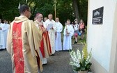 Pielgrzymkowa Eucharystia i tablica pamięci ks. Grzywocza