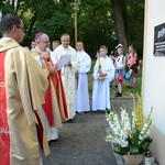 Pielgrzymkowa Eucharystia i tablica pamięci ks. Grzywocza