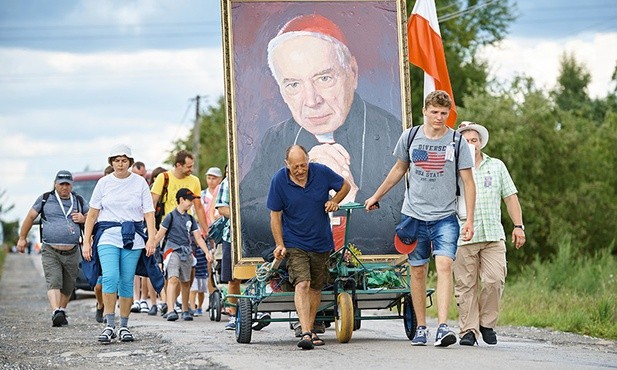 Prawie 3,3 tys. osób ruszyło na Jasną Górę  w 307. Warszawskiej Pielgrzymce Pieszej.   
6.08.2018 Warszawa