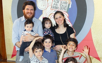 Tannit i Felipe z dziećmi: Felipe Felixem, Ester, Marco, Andre, Pedro i Agnes.