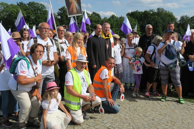 Pielgrzymi dotarli na Jasną Górę