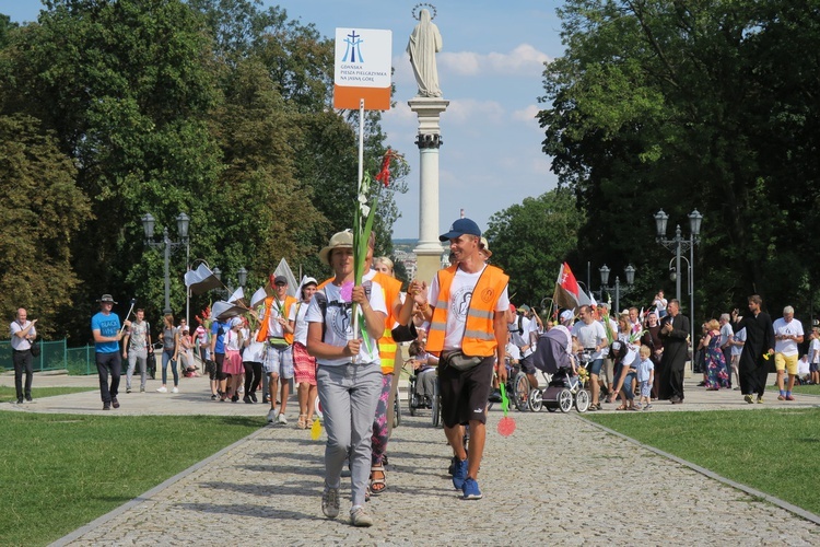 Pielgrzymi dotarli na Jasną Górę