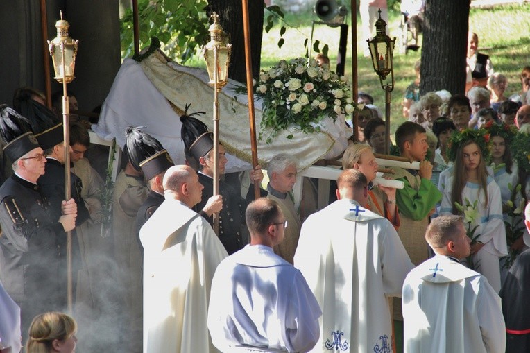 Zaśnięcie Najświętszej Maryi Panny w Piekarach Śl.