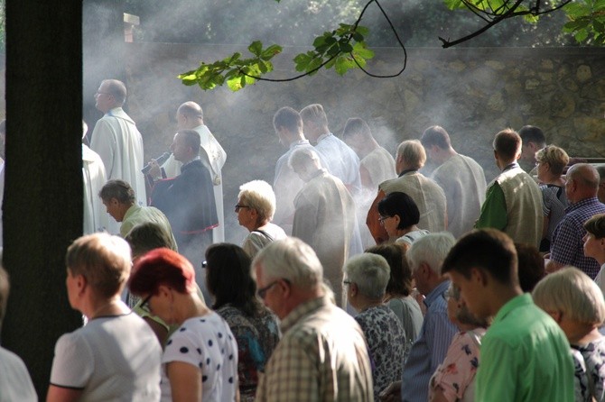 Zaśnięcie Najświętszej Maryi Panny w Piekarach Śl.