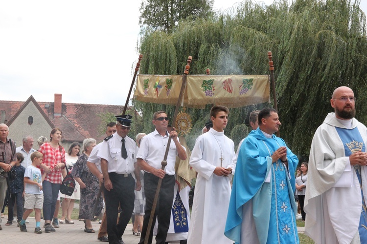 Z Wniebowziętą w Ligocie Książęcej