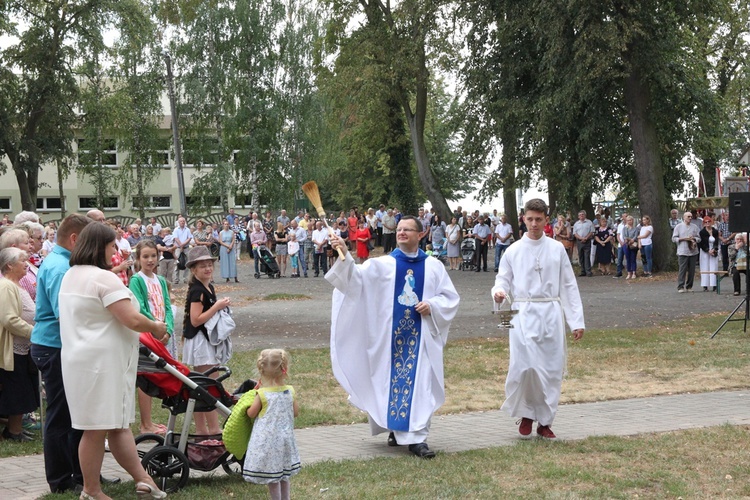 Z Wniebowziętą w Ligocie Książęcej