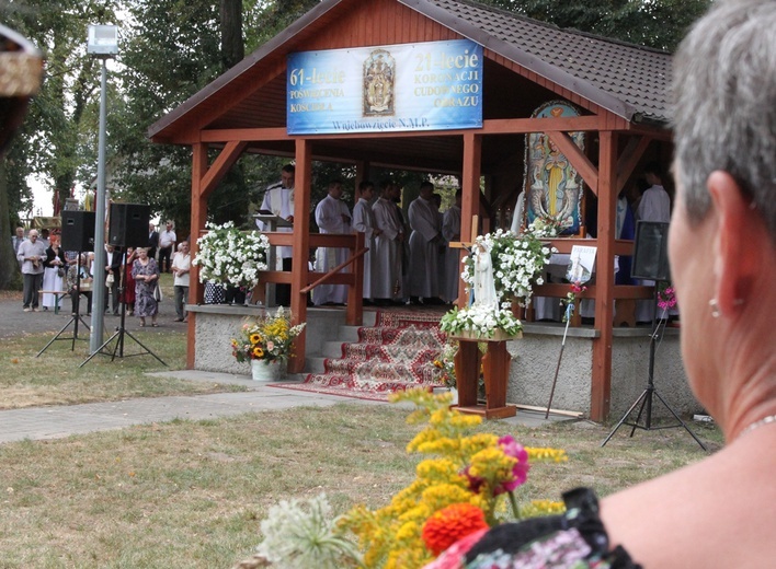 Z Wniebowziętą w Ligocie Książęcej