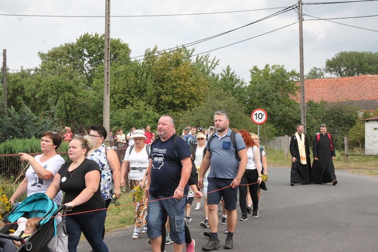 Z Wniebowziętą w Ligocie Książęcej