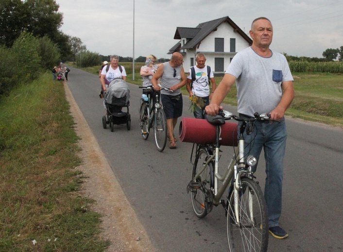 Z Wniebowziętą w Ligocie Książęcej