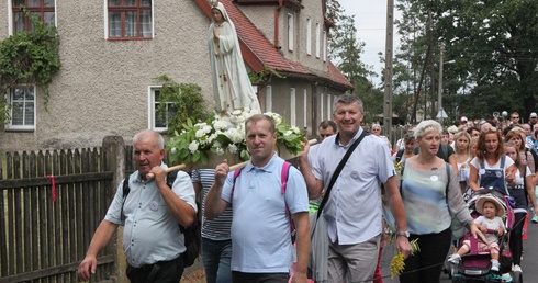 Mnóstwo pielgrzymów u Wniebowziętej