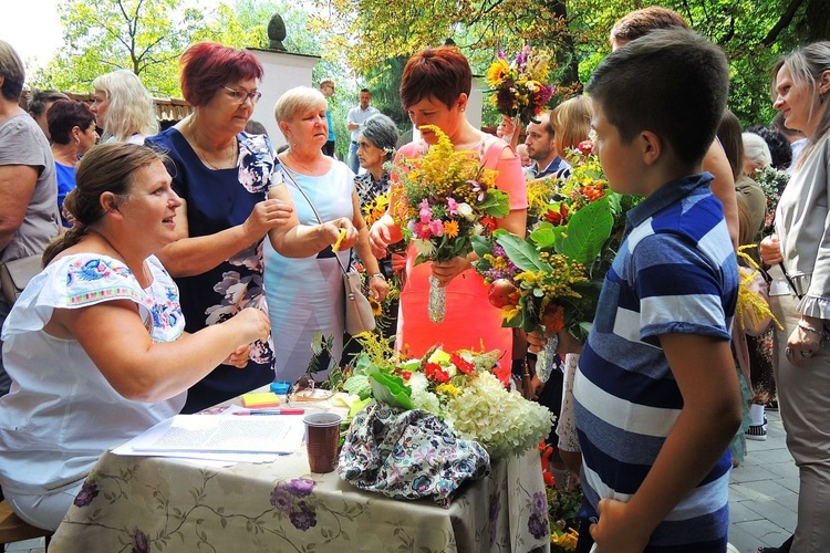 Piknik parafialny i "Bukiet ziela" w Głębowicach - 2018