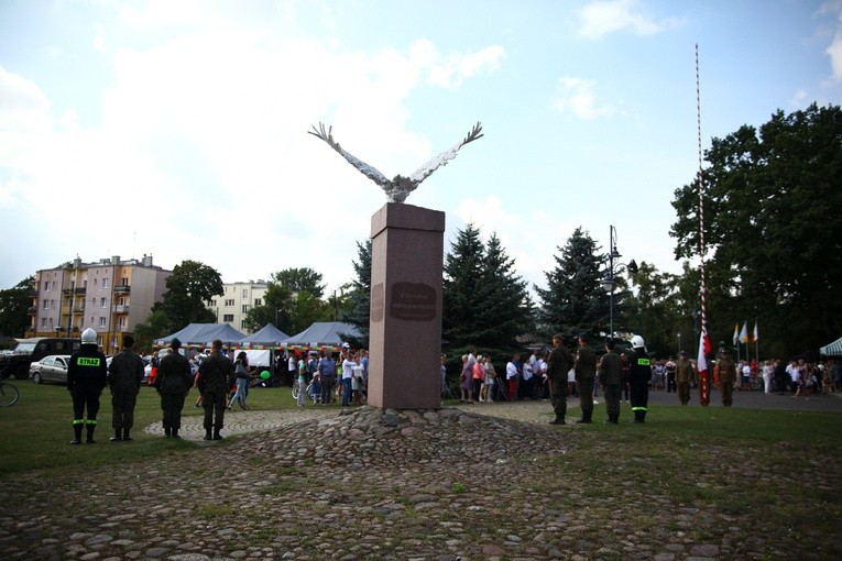 Obchody Święta Wojska Polskiego w Skierniewicach