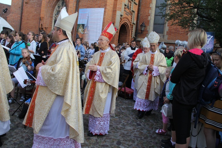 Msza św. na rozpoczęcie 36. PPT na Jasną Górę