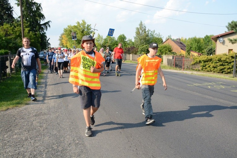 Kilkanaście kilometrów przed Jasną Górą