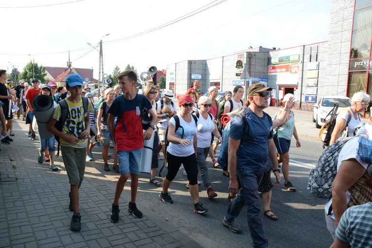 Kilkanaście kilometrów przed Jasną Górą