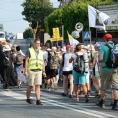 Kilkanaście kilometrów przed Jasną Górą