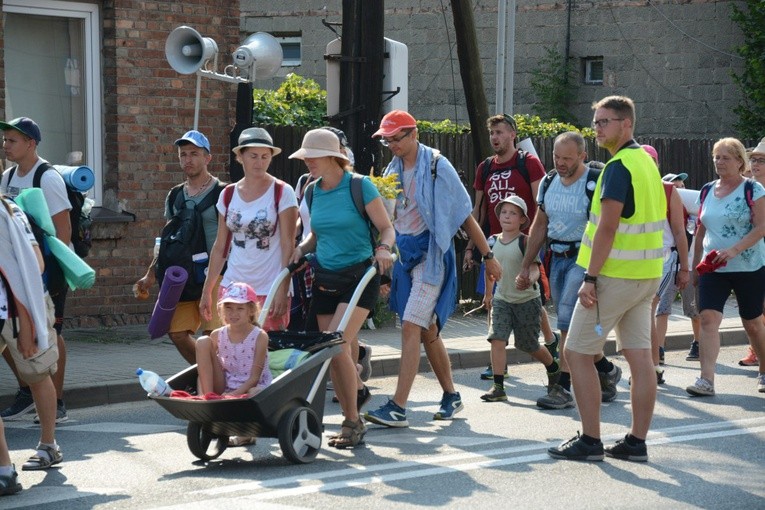 Kilkanaście kilometrów przed Jasną Górą
