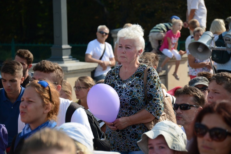 "Jedynki" na ostatniej prostej