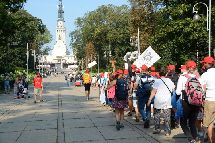 "Jedynki" na ostatniej prostej