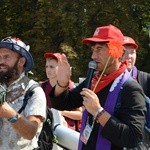 "Szóstki" meldują się u Matki Bożej