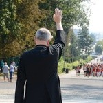 "Szóstki" meldują się u Matki Bożej