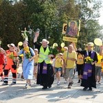 "Szóstki" meldują się u Matki Bożej