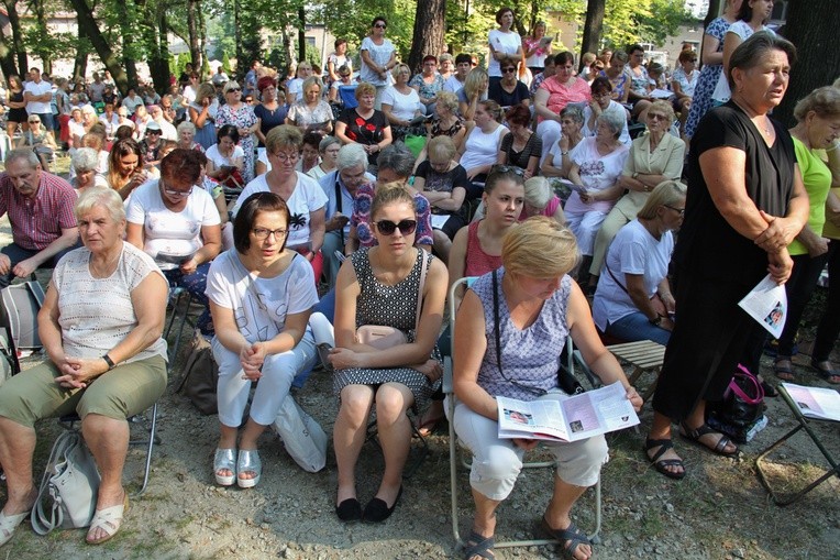Pielgrzymka kobiet w Piekarach - cz. 2 