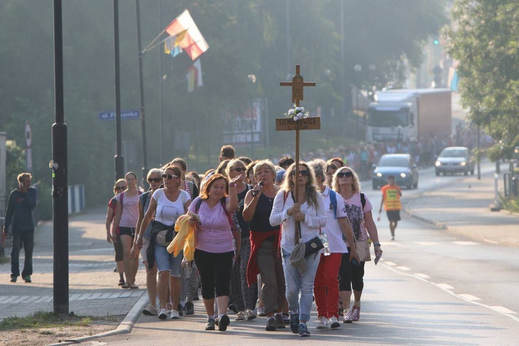 Pielgrzymka kobiet w Piekarach - cz. 3