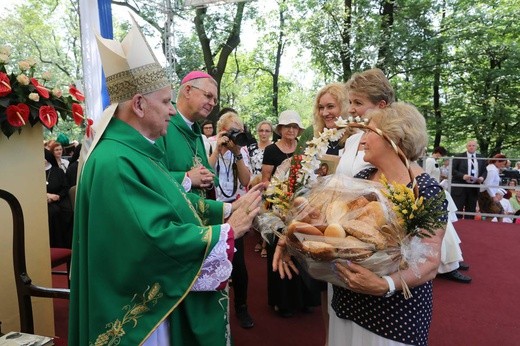 Pielgrzymka kobiet w Piekarach - cz. 4