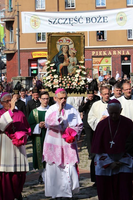 Pielgrzymka kobiet w Piekarach - cz. 4