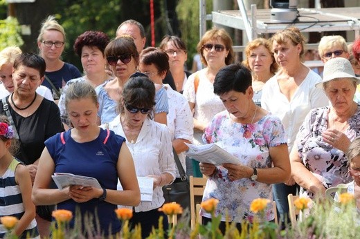 Pielgrzymka kobiet w Piekarach - cz. 5