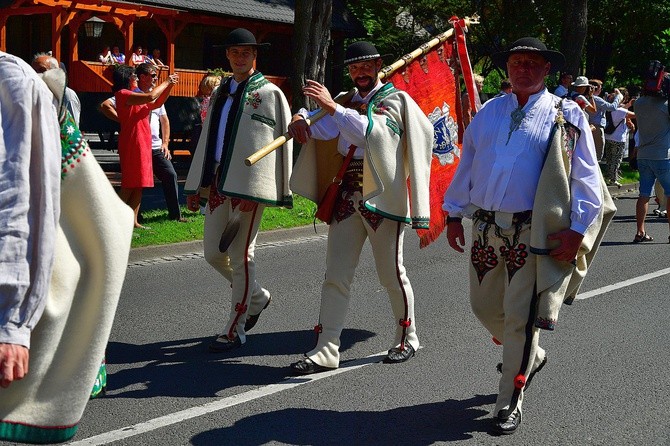 Modlitwa o pokój i korowód przez miasto 