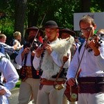 Modlitwa o pokój i korowód przez miasto 