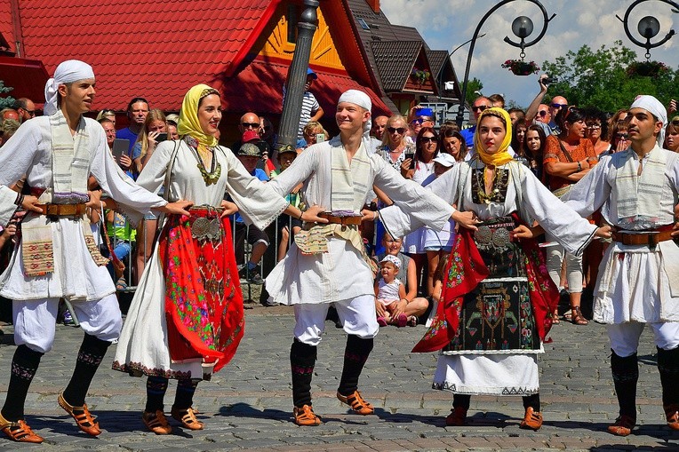 Modlitwa o pokój i korowód przez miasto 